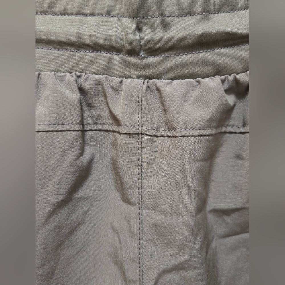Tek Gear Olive Green Women's Exercise Shorts, Med. NWOT - Picture 9 of 9